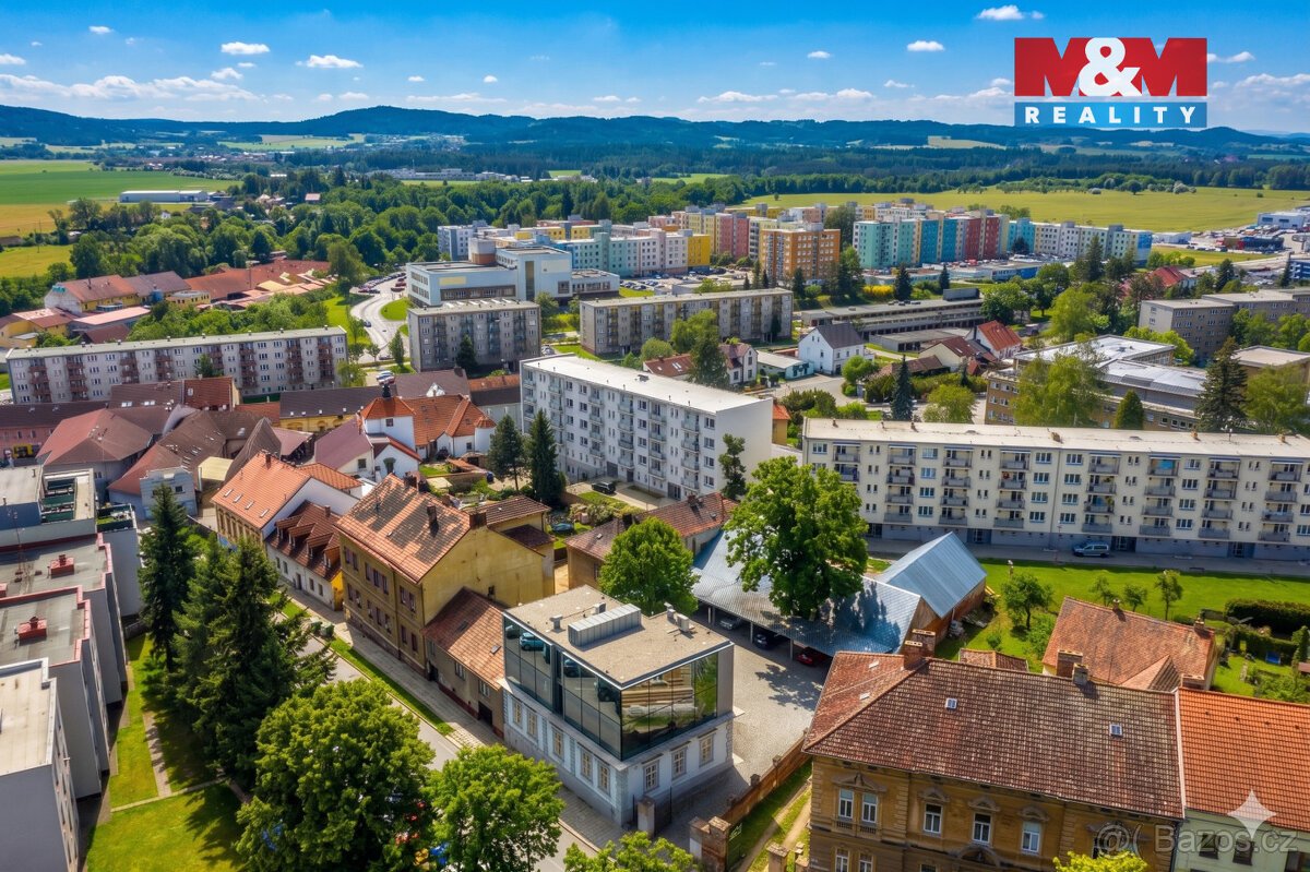 Prodej komerčního pozemku,1 795 m², Strakonice,ul.Havlíčkova