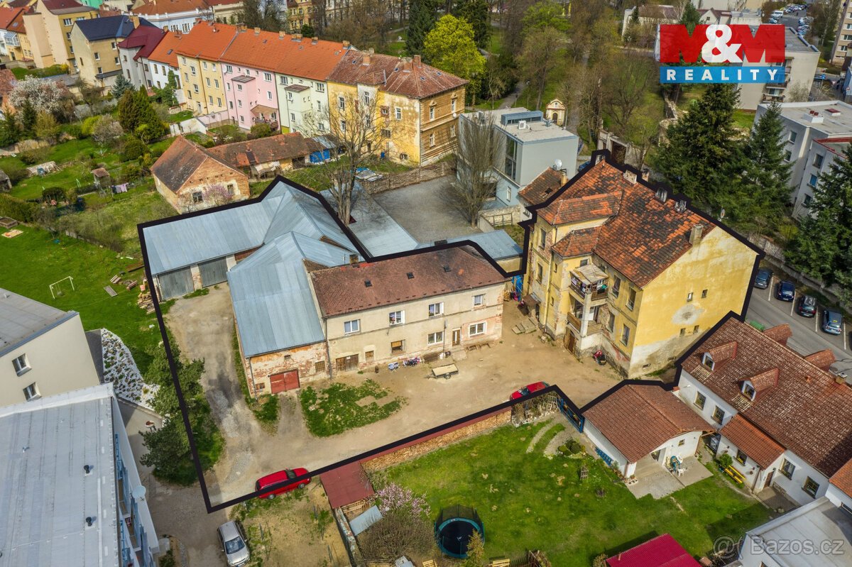 Prodej komerčního pozemku,1 795 m², Strakonice,ul.Havlíčkova