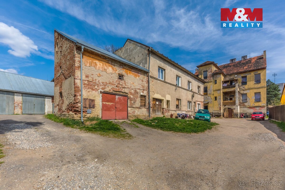 Prodej komerčního pozemku,1 795 m², Strakonice,ul.Havlíčkova