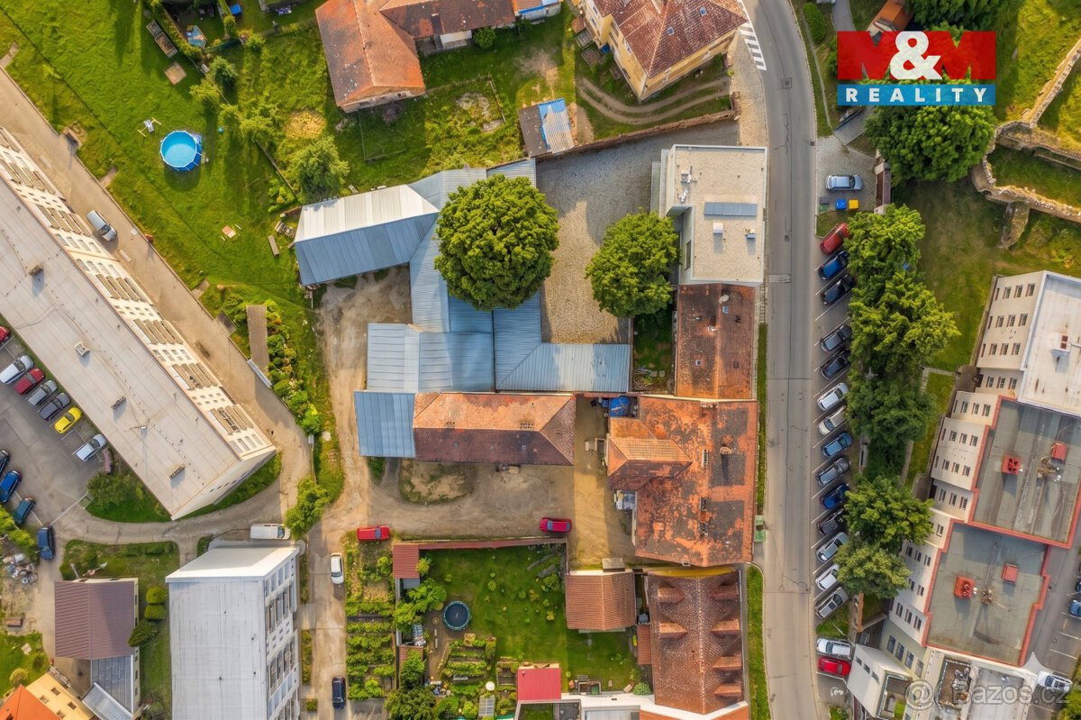 Prodej komerčního pozemku,1 795 m², Strakonice,ul.Havlíčkova