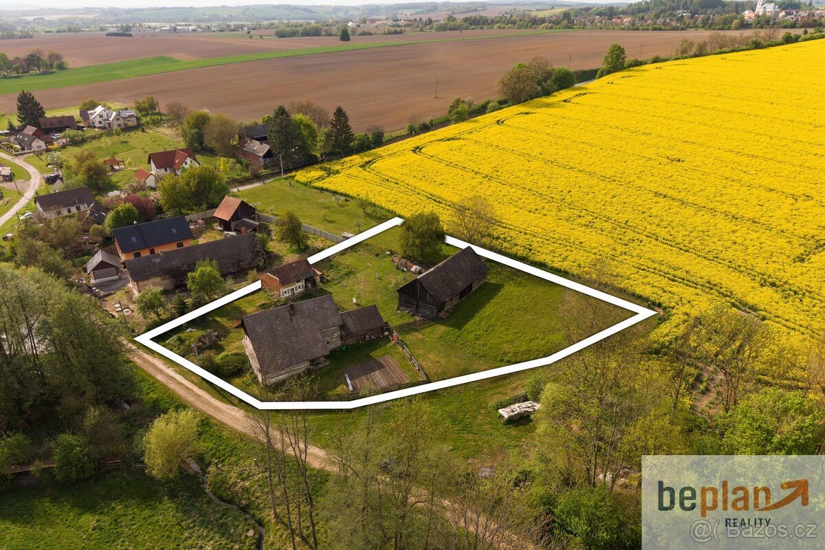 Prodej pozemku s výměrou přes 1000 m2, Spyšova-Sobotka,