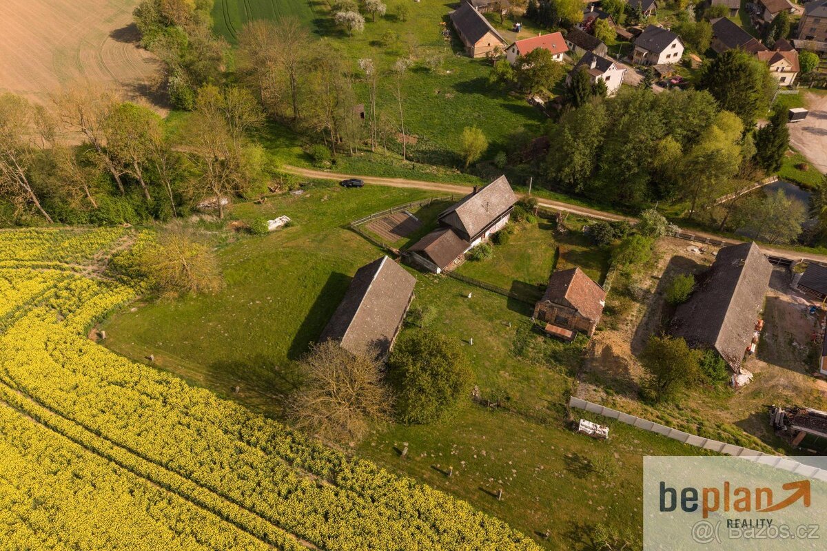 Prodej pozemku s výměrou přes 1000 m2, Spyšova-Sobotka,