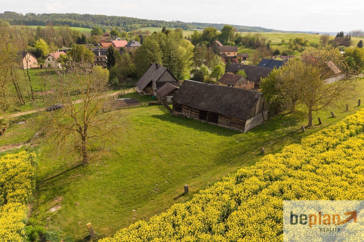 Prodej pozemku s výměrou přes 1000 m2, Spyšova-Sobotka,