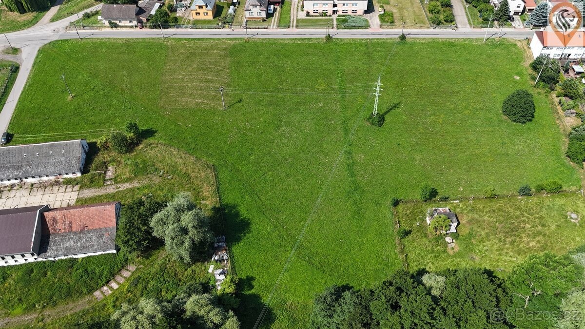 Stavební pozemek v klidné části Jičína – Robousy, 1 025 m²