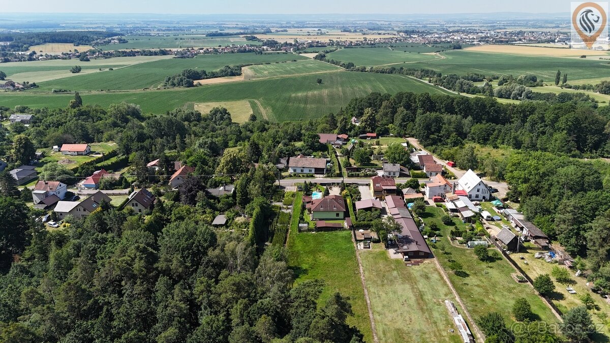 Váš vlastní kousek ráje na prahu lesa - Unikátní pozemek pro