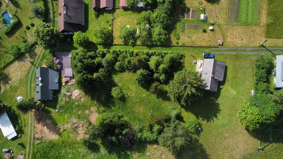 Nabízíme k prodeji pozemek o výměře 1 531 m² v malebné lokal
