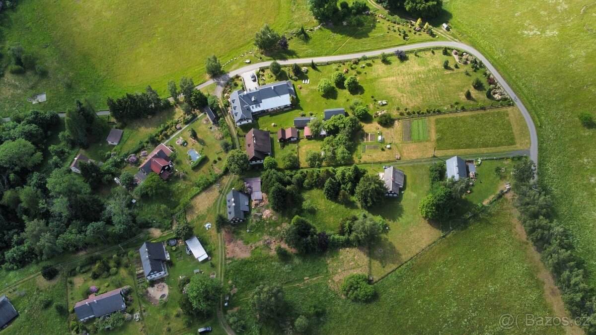 Nabízíme k prodeji pozemek o výměře 1 531 m² v malebné lokal