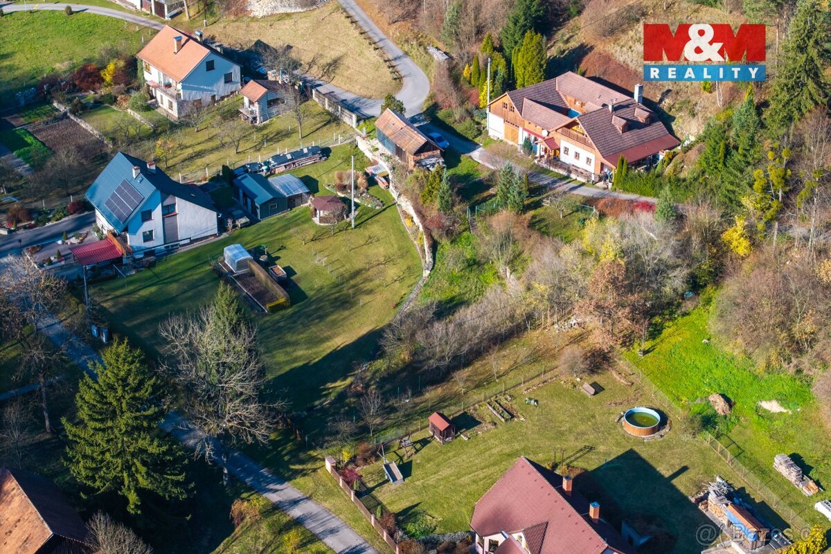 Prodej pozemku k bydlení, 888 m², Chmelík