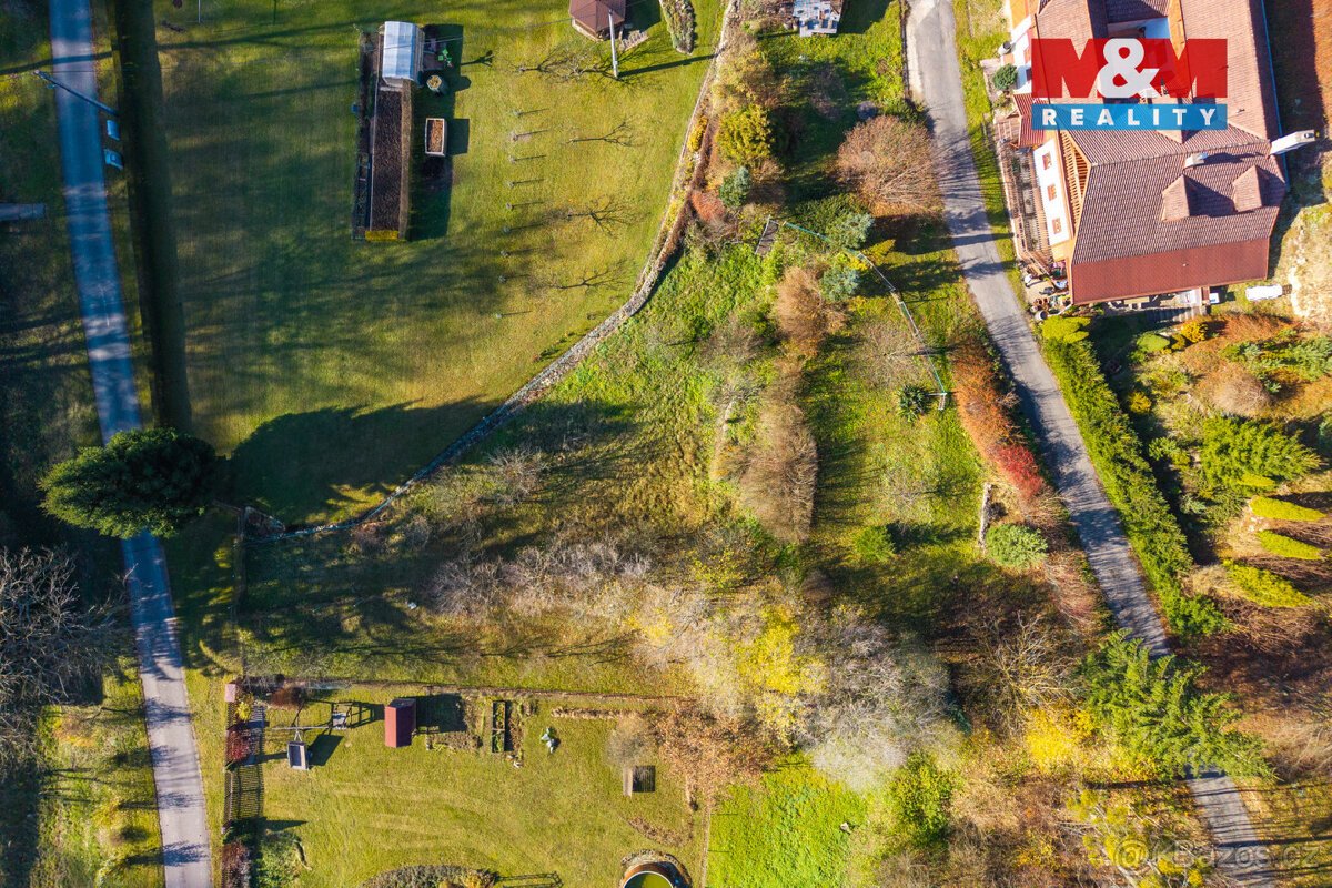 Prodej pozemku k bydlení, 888 m², Chmelík