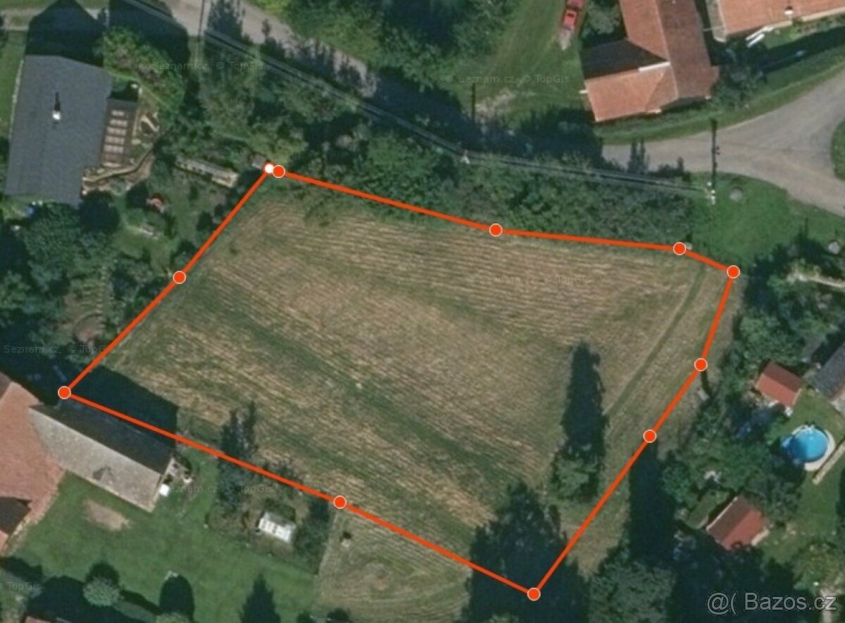 Stavební pozemek v obci Údrnice 1975m2