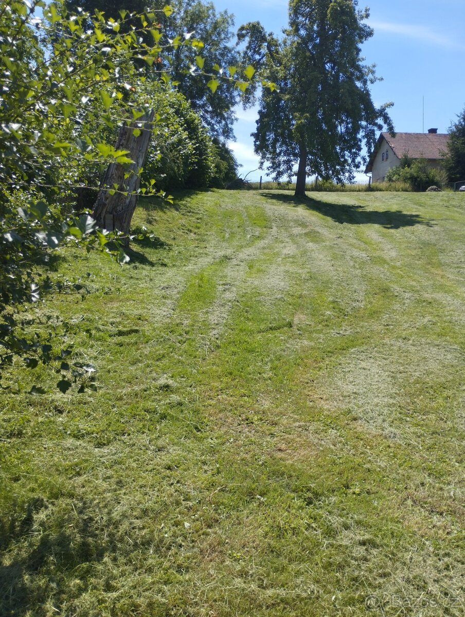 Stavební pozemek v obci Údrnice 1975m2