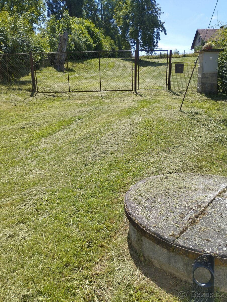 Stavební pozemek v obci Údrnice 1975m2