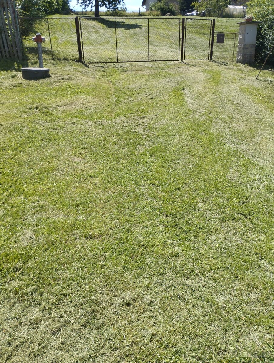 Stavební pozemek v obci Údrnice 1975m2