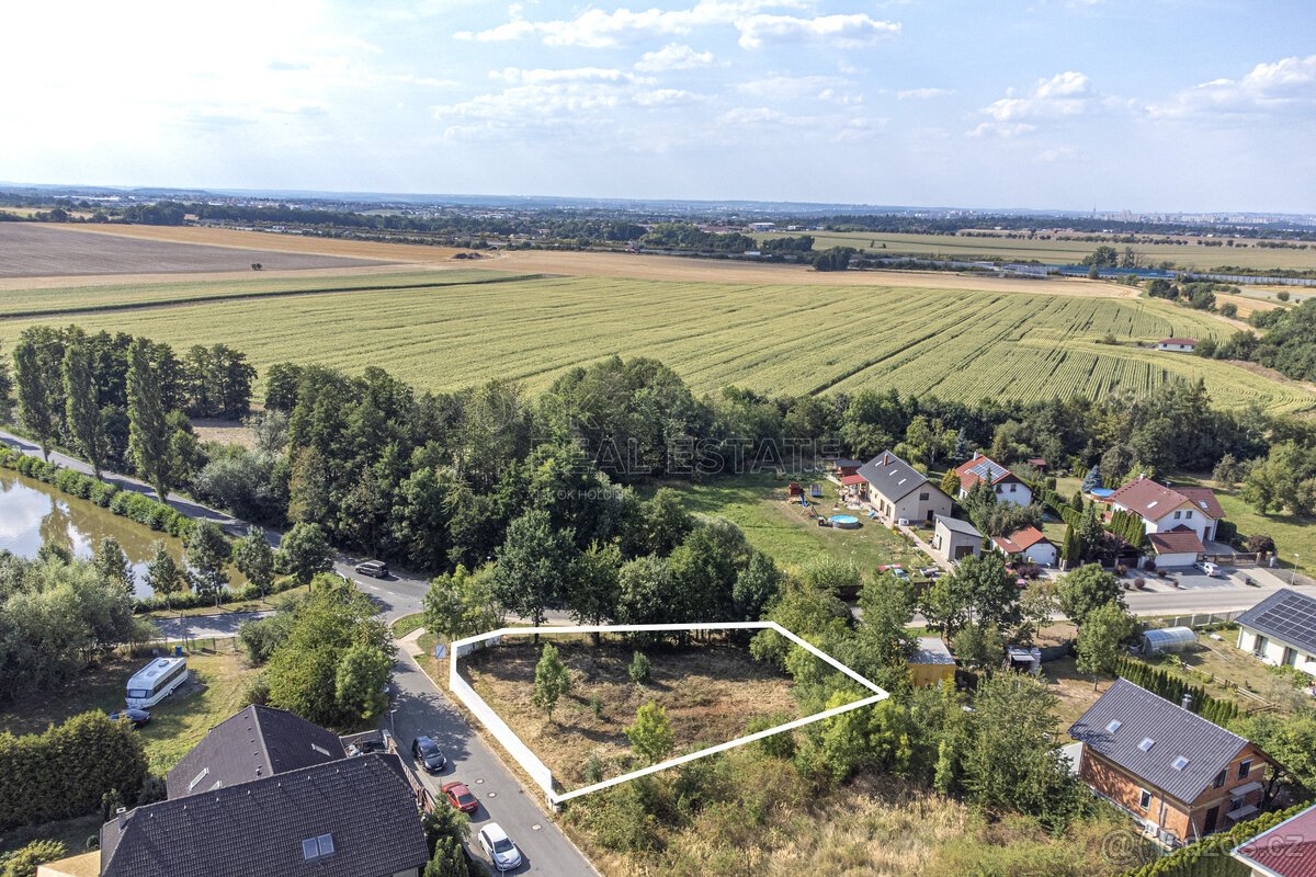 Prodej stavebního pozemku 933 m² – Herink, Praha-východ
