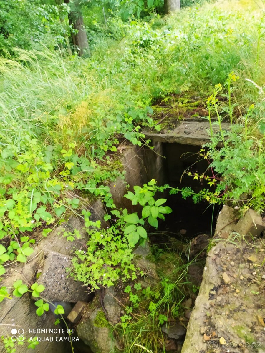 Prodej komerčního pozemku o výměře 5093 m2 v obci Libouchec,