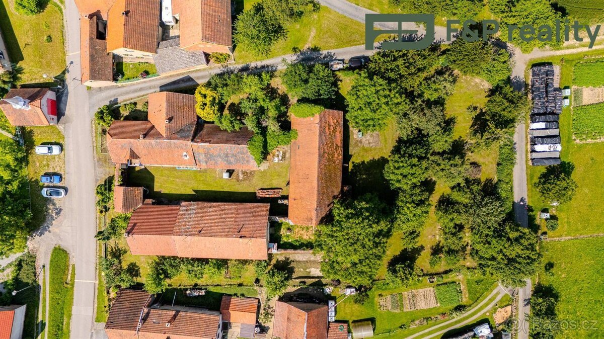 Prodej stavebního pozemku,974m2, Zádolí