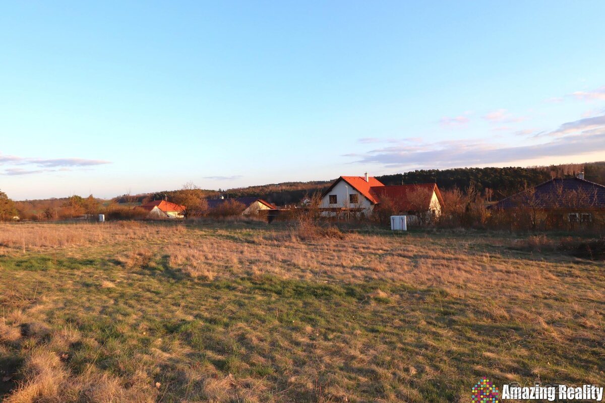 Prodej pozemku  1089 m2, v obci Přestavlky