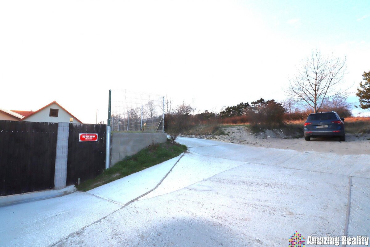 Prodej pozemku  1089 m2, v obci Přestavlky