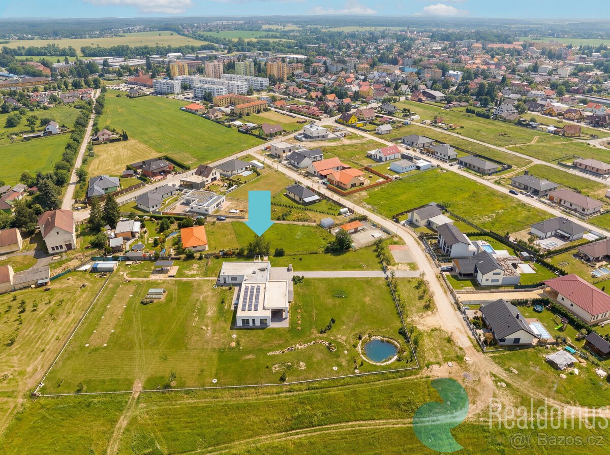 Prodej velké stavební parcely v Třeboni