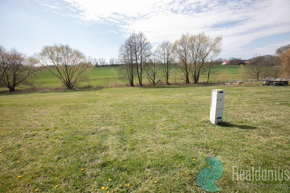 Prodej, stavební pozemek, 1892 m2, Myslíč, Benešov u Prahy
