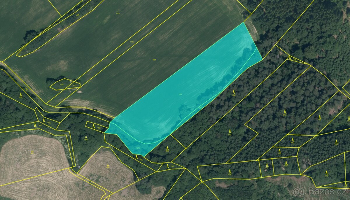 Prodej uceleného souboru polí 90 581 m², 49 Kč/m2, Čelivo