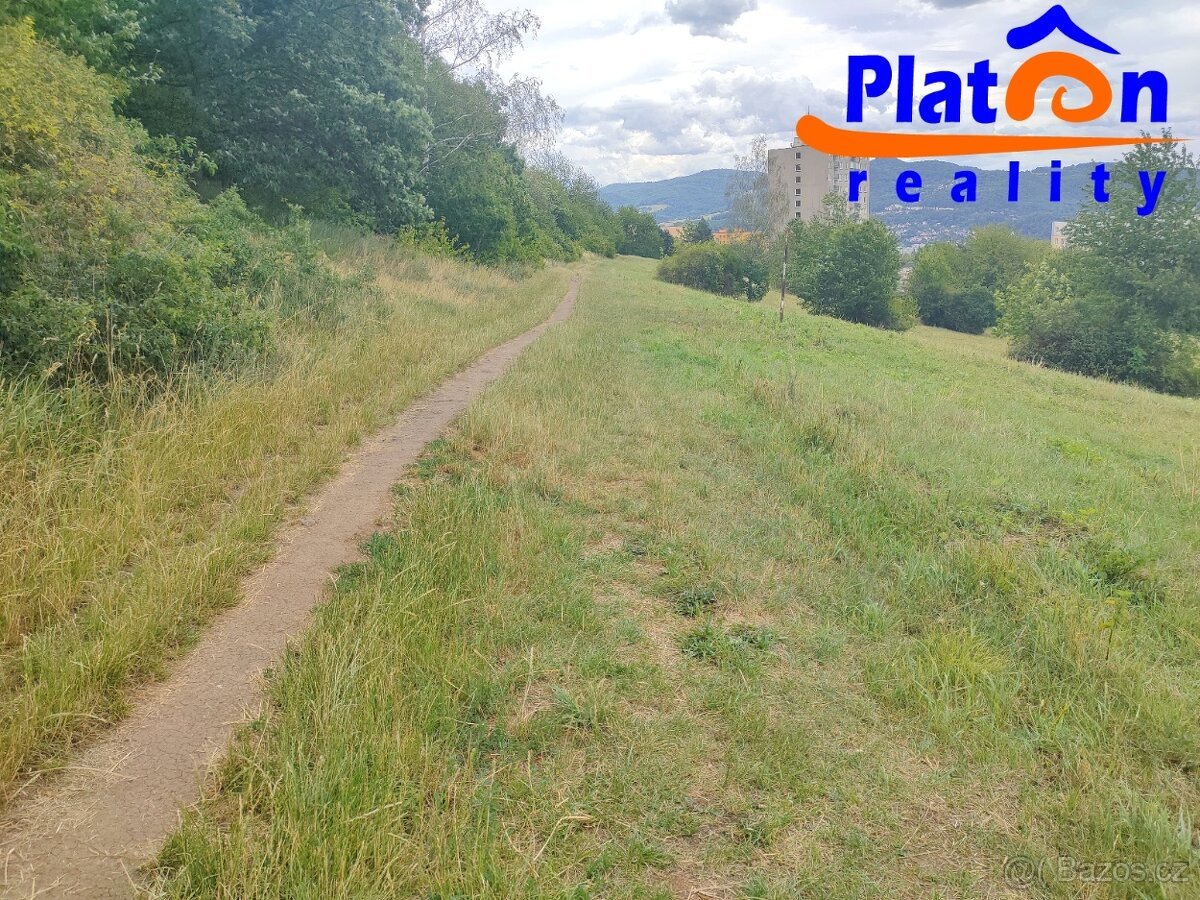 Prodej pozemkových parcel, UL - Stříbrníky
