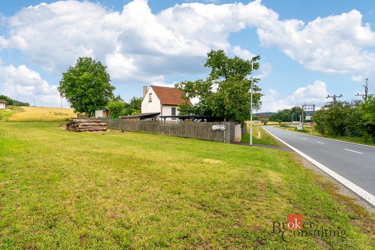 Prodej, pozemky/bydlení, 1488 m2, Krhov, Blansko [ID 73909]