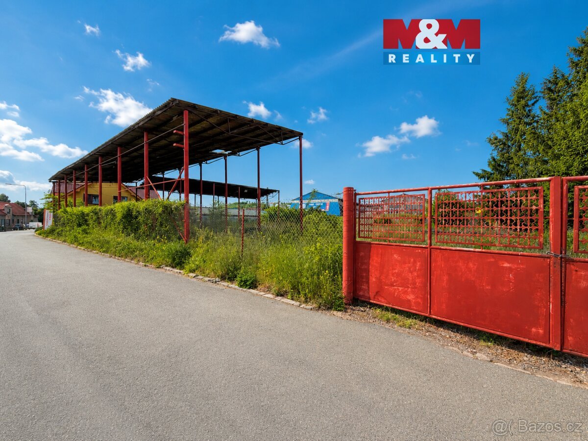 Prodej komerčního pozemku, 3387 m², Slaný