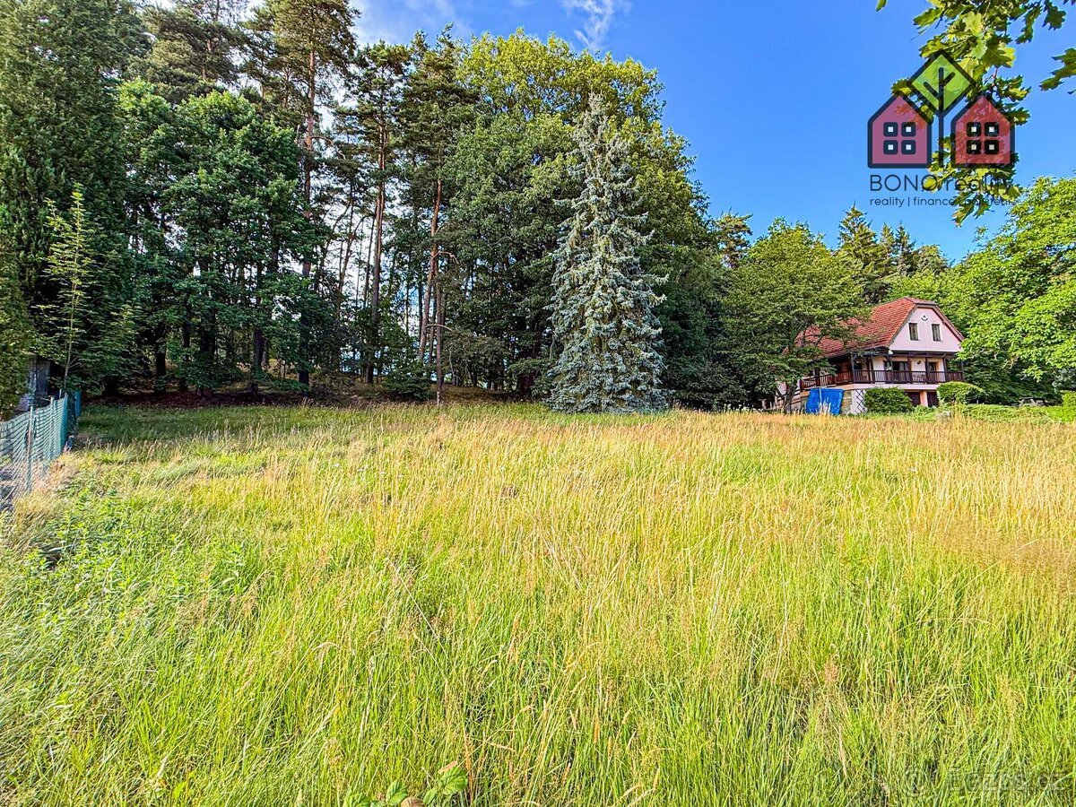 Pozemek - zahrada o výměře 1020 m2, voda, elektřina, klid u 