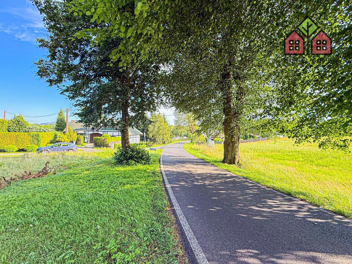 Pozemek - zahrada o výměře 1020 m2, voda, elektřina, klid u 