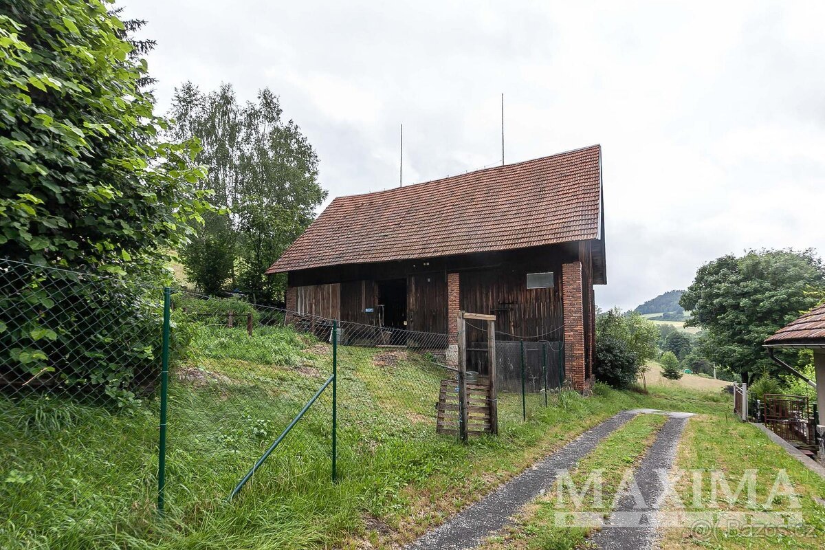 Pozemek  o ploše 4517 m2 - Slaná, Bořkov