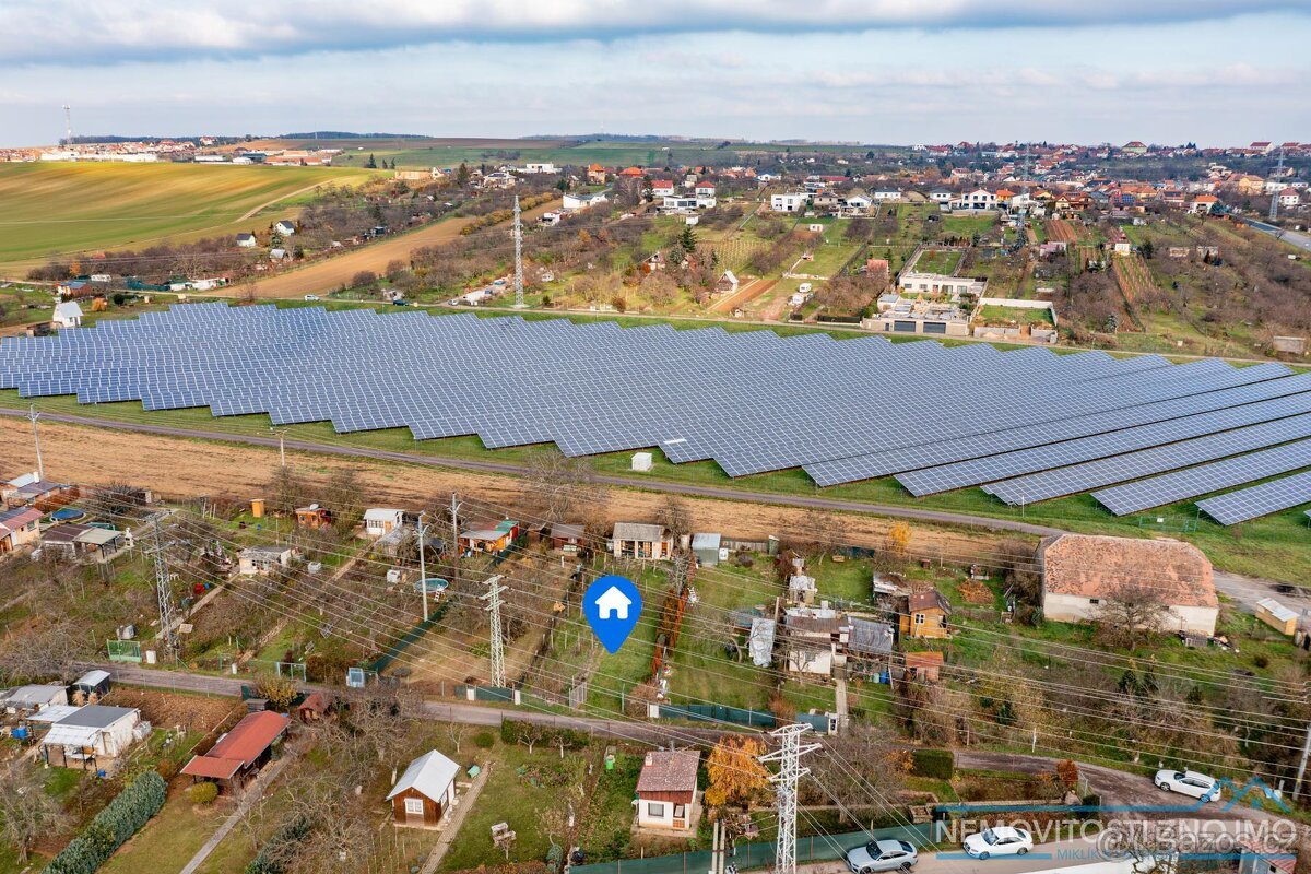 Prodej zahrady s již vystavěnou chatkou o výměře 31m2, k.ú. 