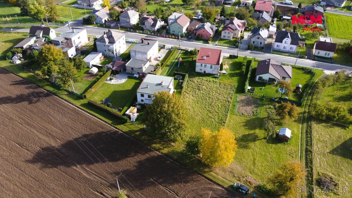 Prodej pozemku k bydlení, 959 m², Holasovice - Loděnice