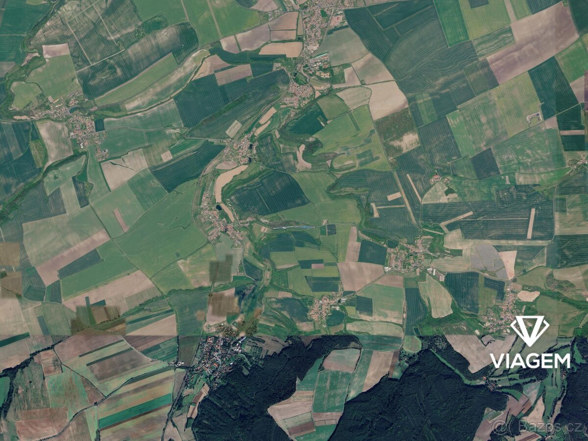 Pole 4 369 m², Podíl 9 % o výměře 410 m²