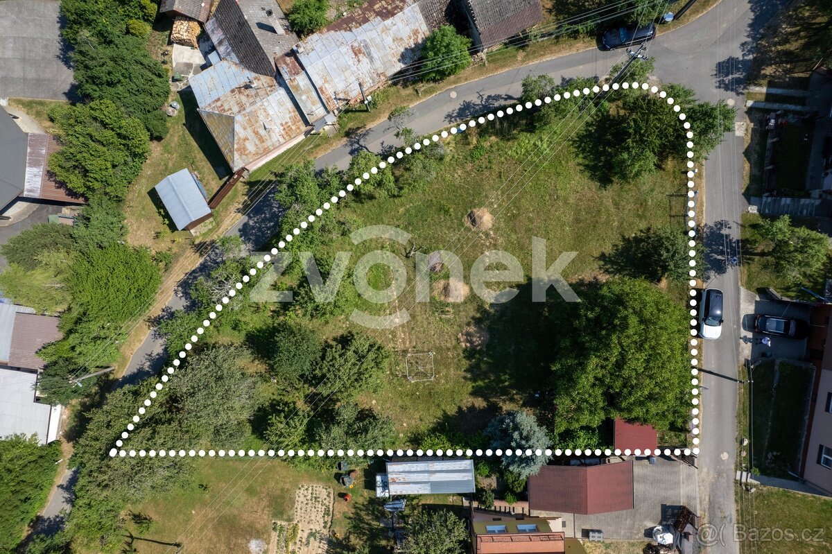 Prodej stavebního pozemku 1 282 m², Košíky, ev.č. ZL04780