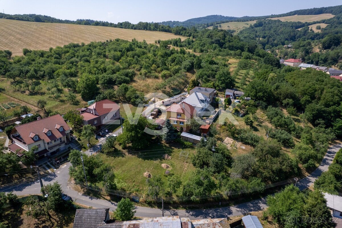 Prodej stavebního pozemku 1 282 m², Košíky, ev.č. ZL04780