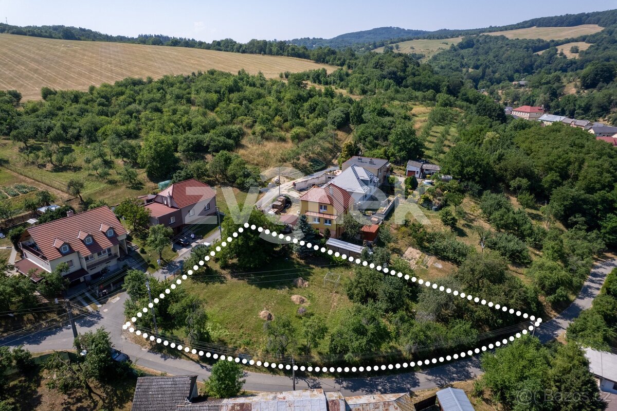 Prodej stavebního pozemku 1 282 m², Košíky, ev.č. ZL04780