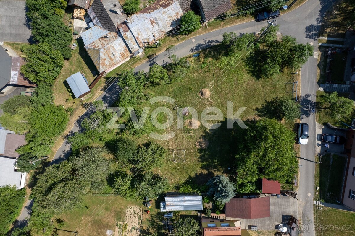 Prodej stavebního pozemku 1 282 m², Košíky, ev.č. ZL04780