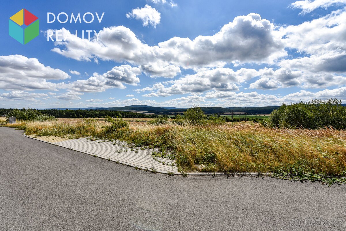 Pozemek s krásným  výhledem, Hořovice