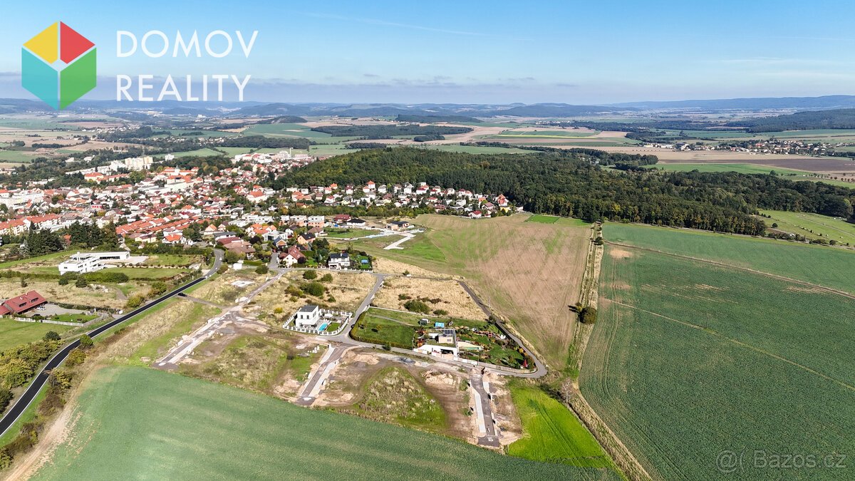 Pozemek s krásným  výhledem, Hořovice