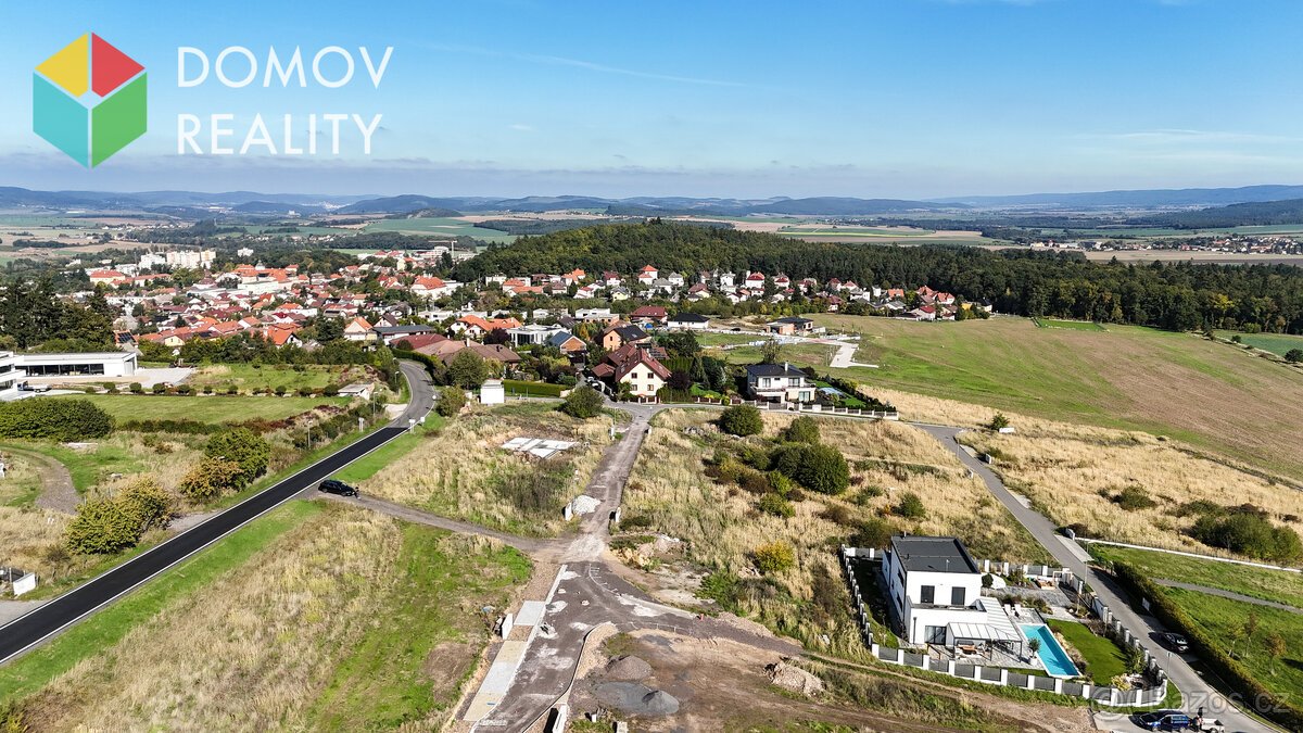 Pozemek s krásným  výhledem, Hořovice
