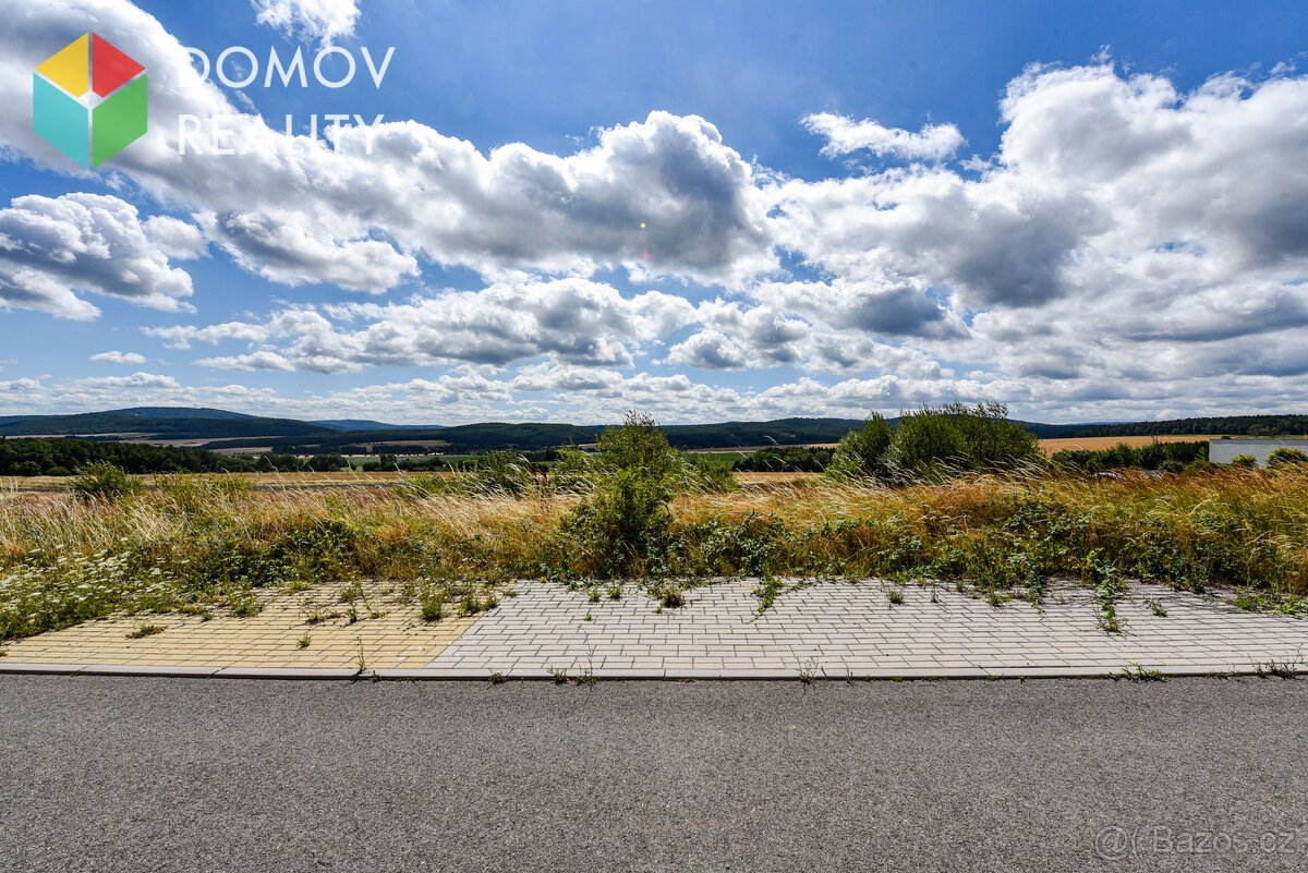 Pozemek s krásným  výhledem, Hořovice