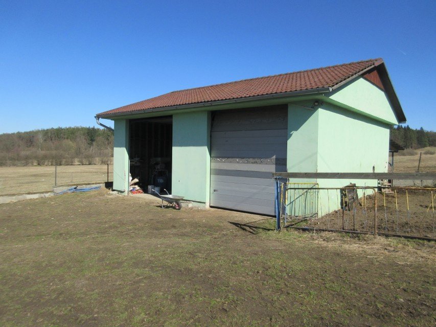 NA PRODEJ - STAVEBNÍ POZEMEK VČETNĚ STAVBY, PUTIM (PÍSECKO)