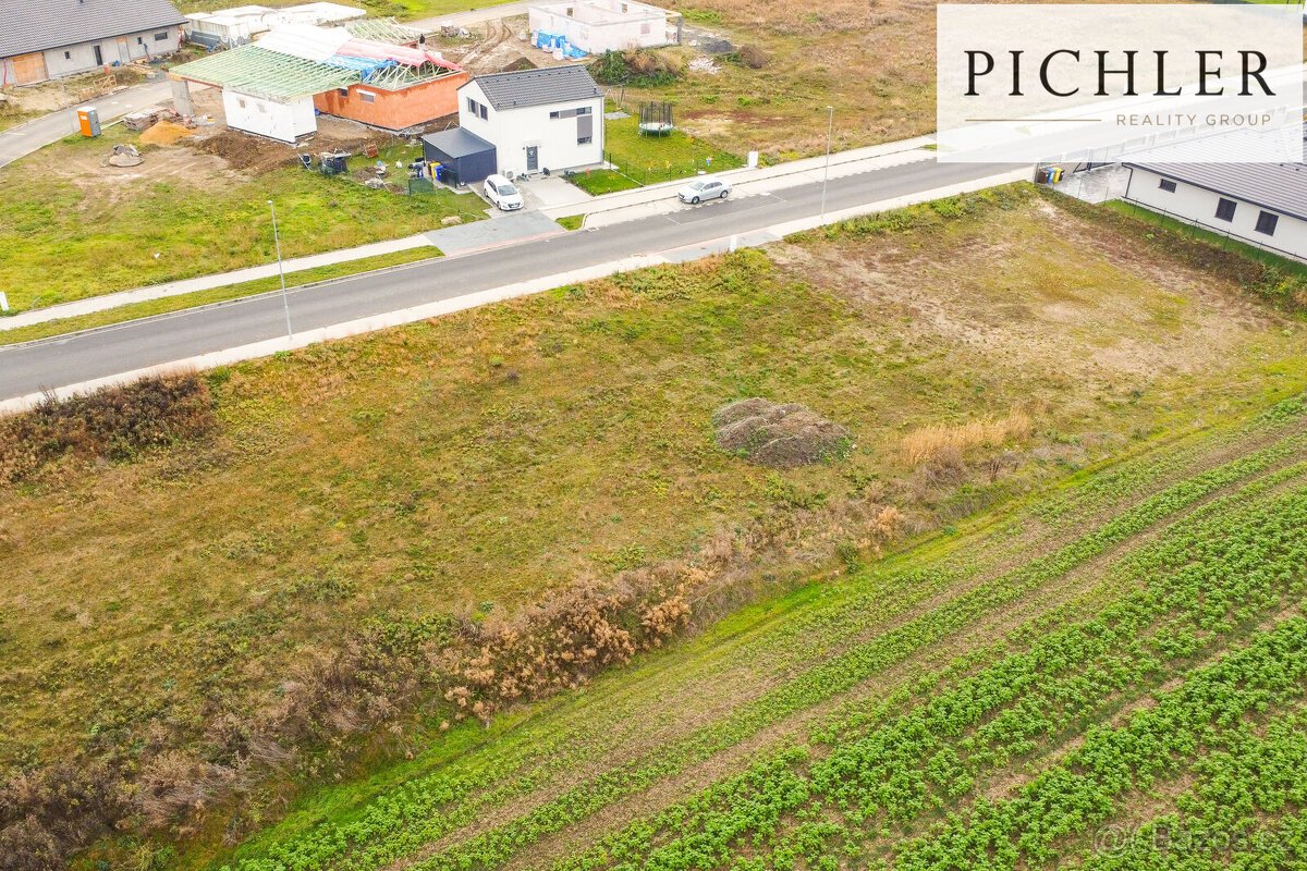 Prodej pozemku k bydlení, 867 m², Cheb, ul. Topolová