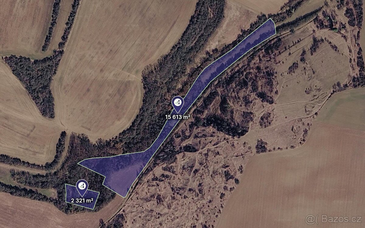 Prodej podílu 1/2 pole 8 967 m², Slatinky