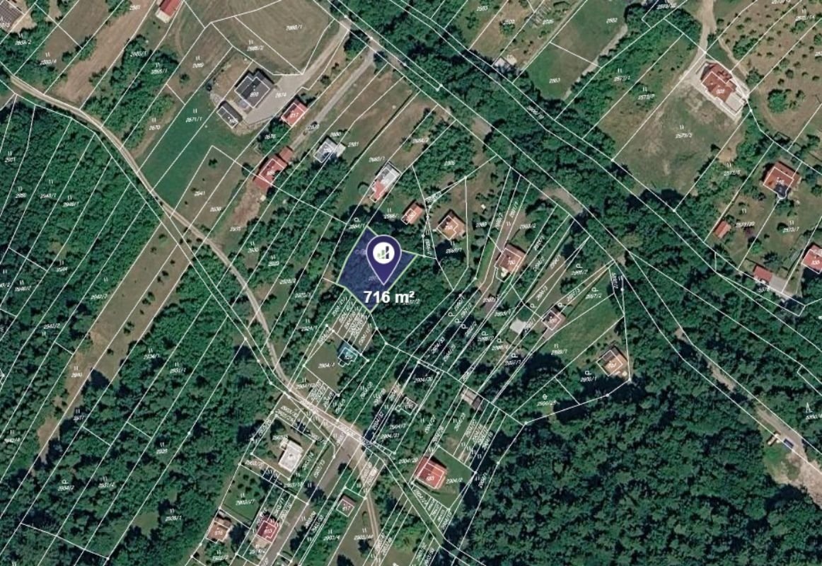 Prodej podílu 1/2 louky 358 m², Javorník