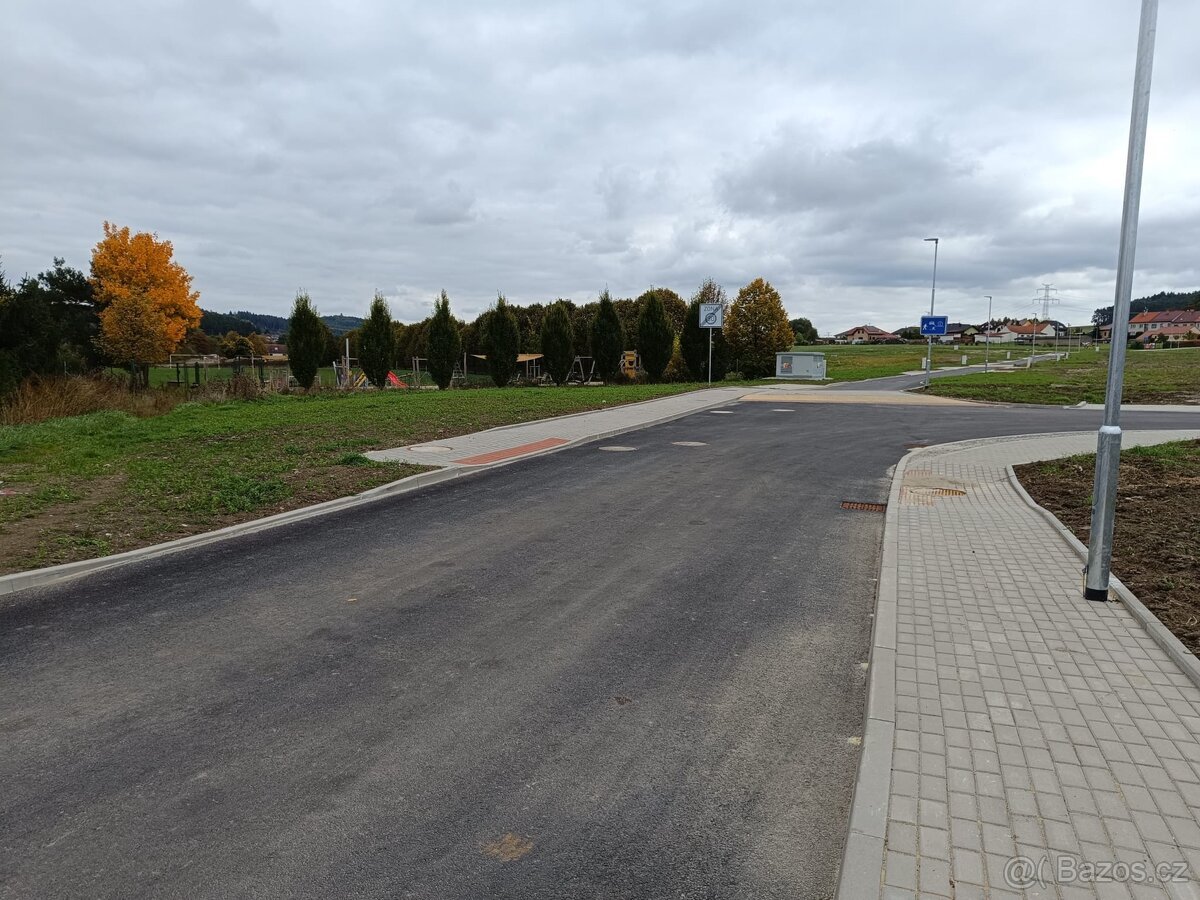 Stavební pozemek 911 m² – Smrkovice u Písku