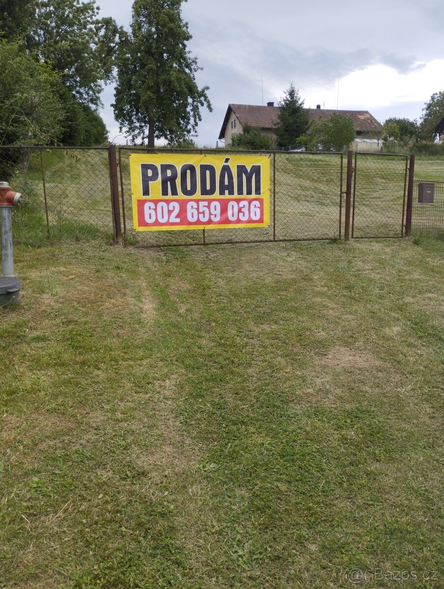 Stavební pozemek v obci Údrnice 1003m2