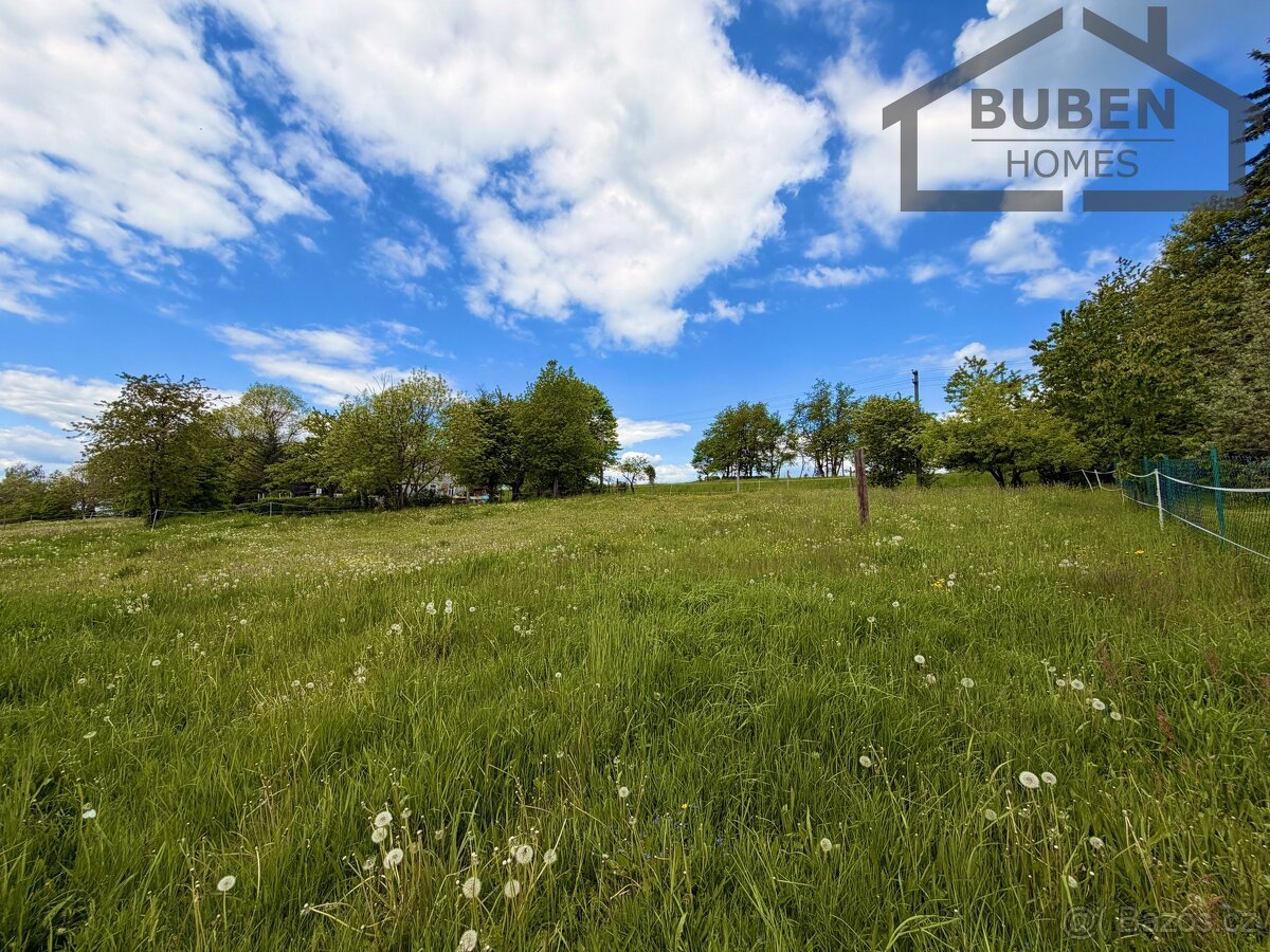 Stavební pozemek 988 m² (s možností dokoupit 1,8 ha), Lestko