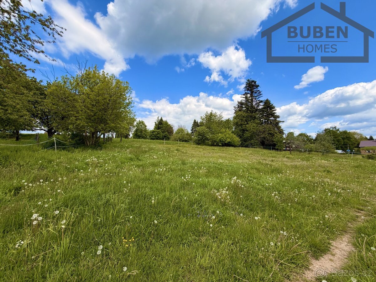 Stavební pozemek 988 m² (s možností dokoupit 1,8 ha), Lestko